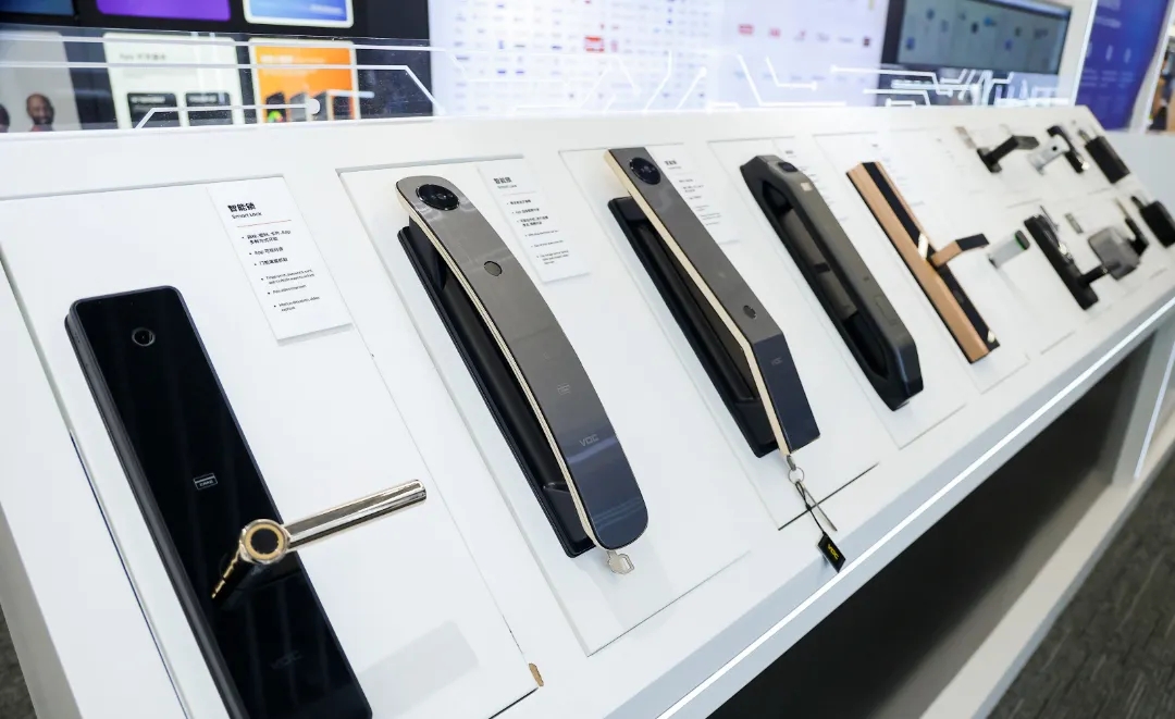 1763521853268059681.jpg 1763521853268059681.jpg